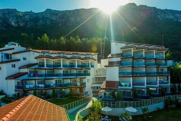 בית מלון כפרי Garcia Resort & Spa  Ultra All Inclusive