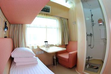 فندق Oct East Express Hostel