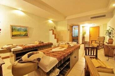 Planet Holiday Hotel & Residence