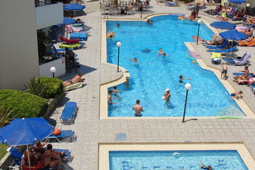 ホテル Sunset Suites