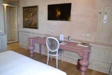 فندق Villa Lattanzi