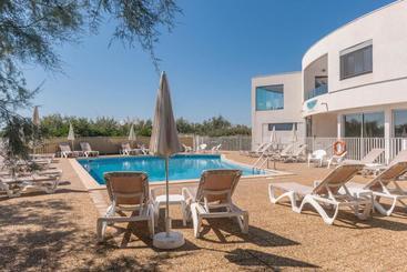 اقامتگاه Pierre & Vacances Résidence Le Levant