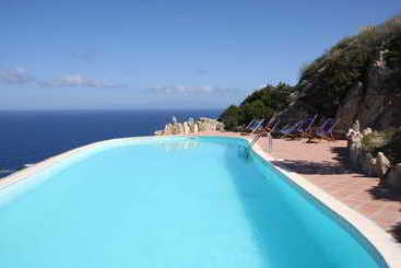 اقامتگاه Villaggio Costa Paradiso