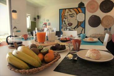 هاستل Arthouse Surf Ericeira
