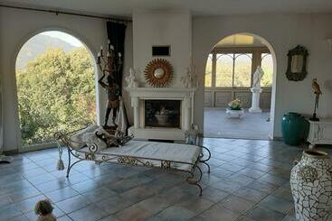 تختخواب و صبحانه Chambre D Hote Casa Tozza