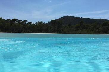 مبيت وإفطار La Villa Aux Oliviers