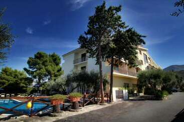 簡易ホテル Guardacosta   Surrise