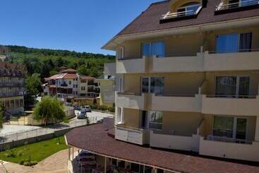 هتل Belle View