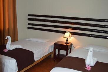 هتل Chanchamayo Inn