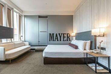 هتل Mayer Inn