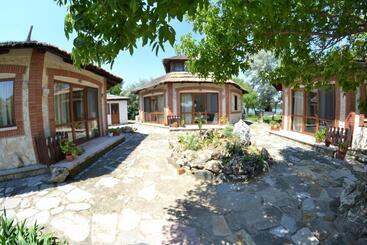 펜션 Complex Amazon