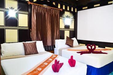 호텔 Lanta Nature Beach Resort