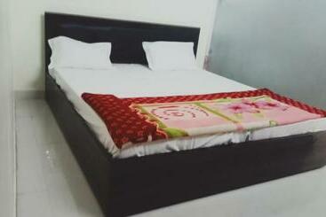 Отель Brahma Flower