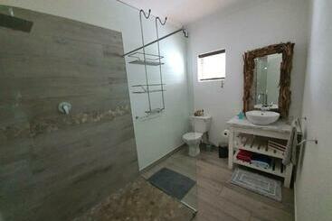 پانسیون Plett57 Self Catering Room No1