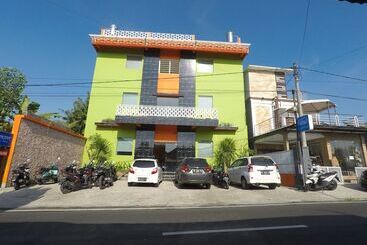 پانسیون Florent Guest House