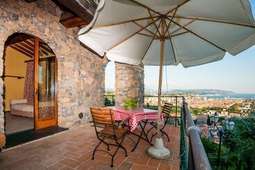 کلبه Agriturismo Golfo Dei Poeti Fattorie Bedogni Von Berger