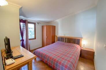 ویلا Apartments And Rooms Levantin Inn