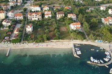 فندق Adria Apartments