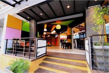 호텔 Baan Sabaidee Guest House