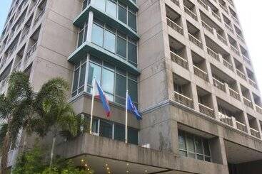 هتل Herald Suites Solana