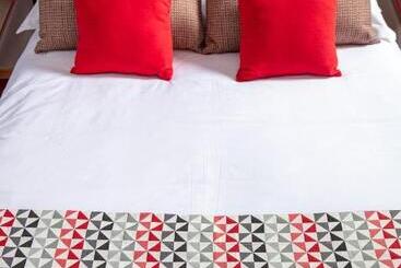 هتل Hôtel Méditerranée