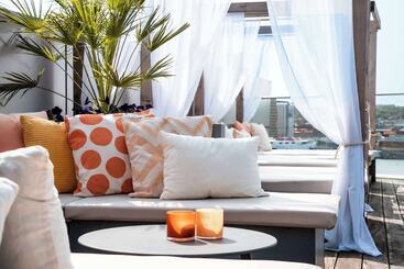 فندق Radisson Blu Riverside