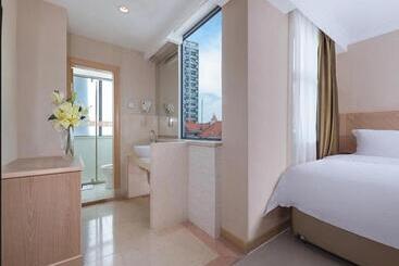 Vienna Hotel Shenzhen Haiwan