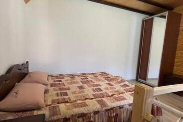 פנסיון Nice House
