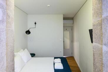 Hostel Maria Da Se Historic House