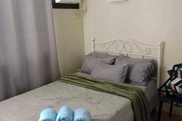 هتل آپارتمان Avida Atria T2 F ,5mins To Festive Walk And 4 Mins To Iloilo Convention Center