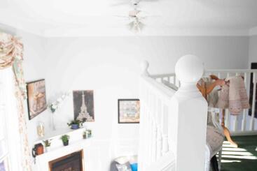 Общежитие The Jypsy Inn Chambre Damour Bracebridge