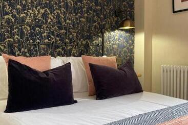 ホテル Three Cocks