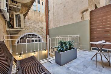 پانسیون Chateau La Vallette   Grand Harbour Suite