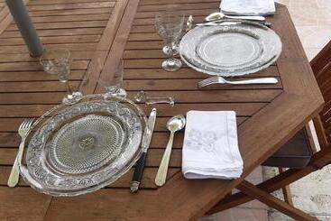 مبيت وإفطار Le Buisson De La Gariole