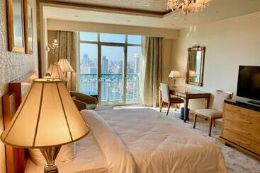 شقة فندقية Chez Haytham At Four Seasons Nile Plaza Residential Suite