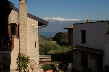 هتل Albergo Cavallino 10