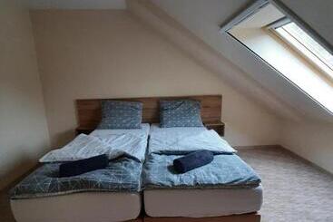 פנסיון Vándor Vendégház