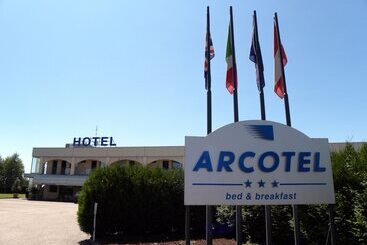 Arcotel