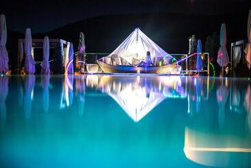 هتل Abinea Dolomiti Romantic Spa
