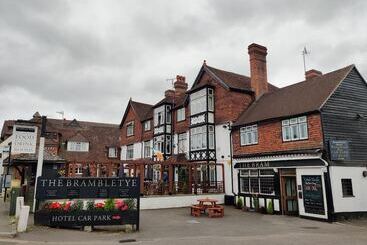 Отель Brambletye