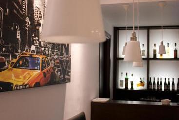 Leoni Hotel & Private Spa