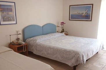 Отель La Roccia