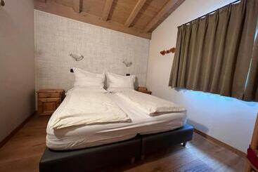 בית מלון כפרי Le Alpi