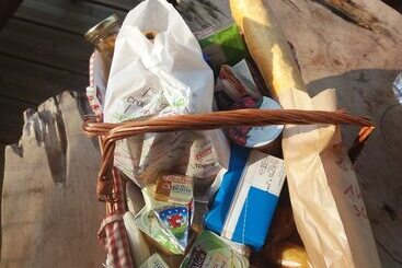 בית מלון כפרי Le Village De La Champagne  Slowmoov