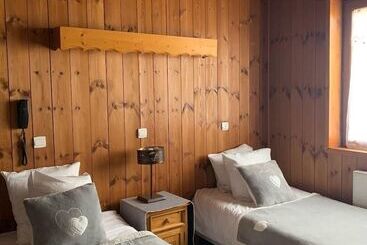 호텔 S Les Catrems & Le Montagnou