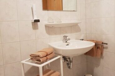 펜션 Gasthof Falkenstein Metzgerei Schwaiger