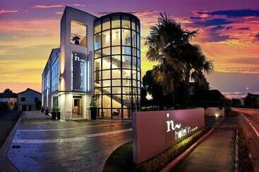 פנסיון In   Lounge Room