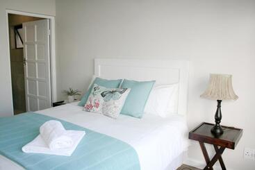 پانسیون Summit Place