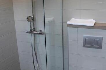 מלון דירות Naava Chalet Pyry