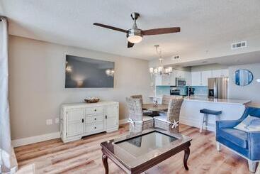 アパートホテル Pelican Beach Resort Destin